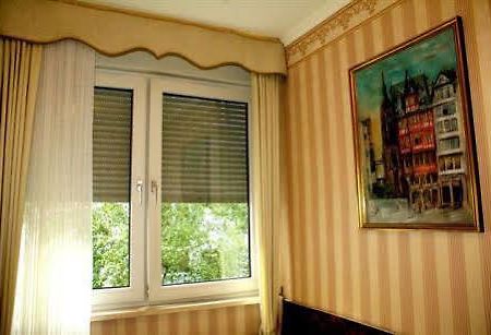 Hotel Mozart Francoforte sul Meno Esterno foto