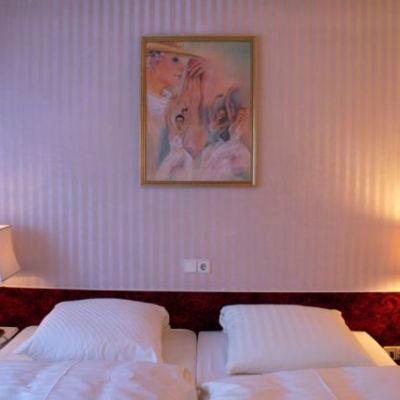 Hotel Mozart Francoforte sul Meno Esterno foto